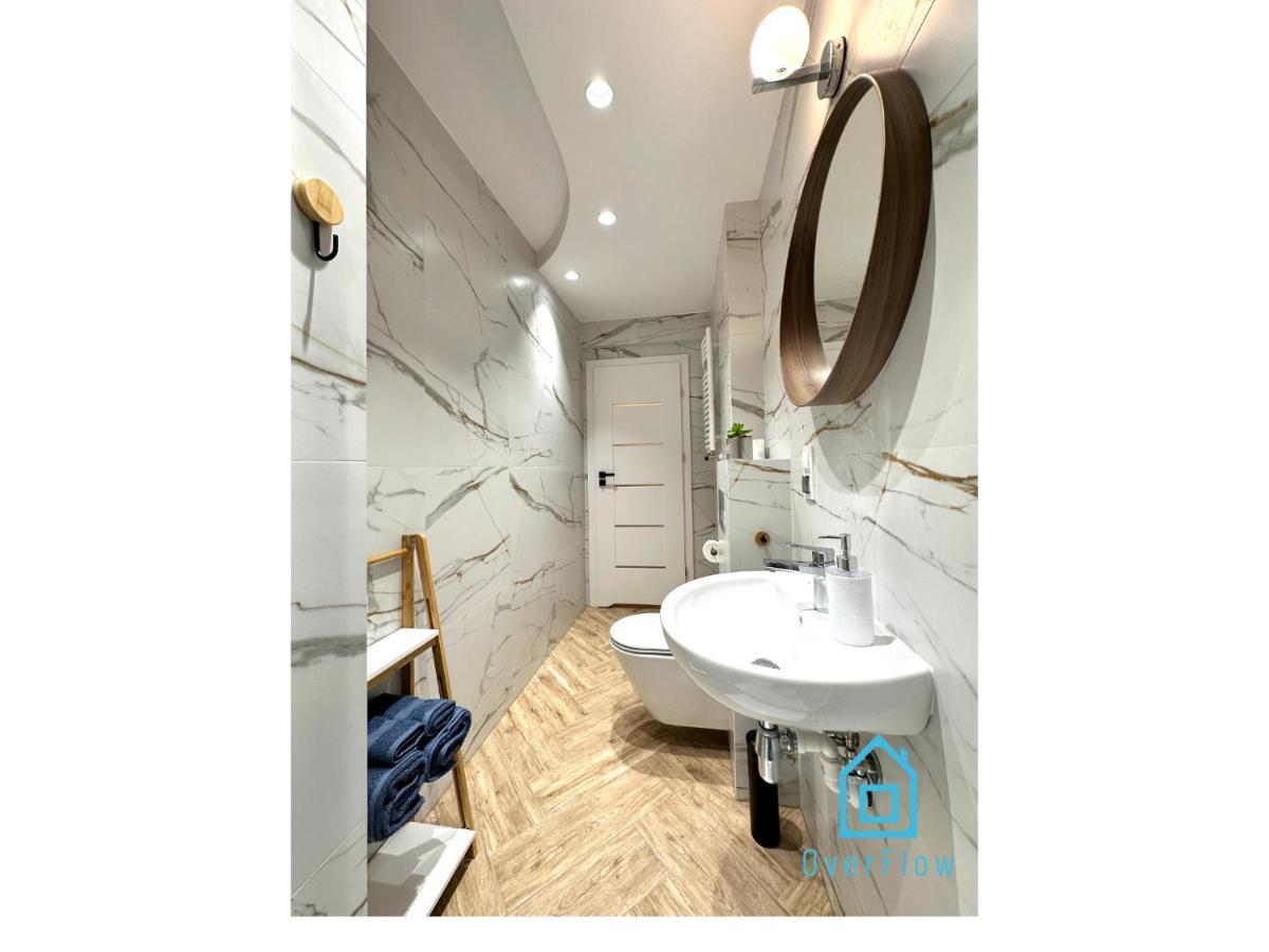 Baltyk Apartment- Tranquil Retreat, 15 Minutes To The Sea & Gdansk City Center Borkowo  Luaran gambar